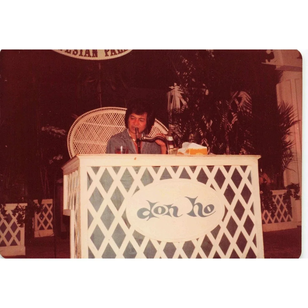 Vintage 1970s Don Ho Polynesian Palace Waikiki Hawaii Photo Lot of 10 - Picture 4 of 10